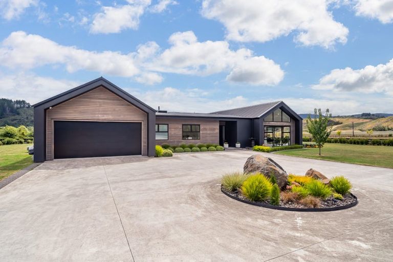 Photo of property in 1158 Maymorn Road, Maymorn, Upper Hutt, 5018