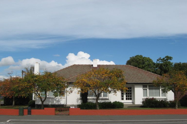 Photo of property in 306 Ferry Road, Waltham, Christchurch, 8011