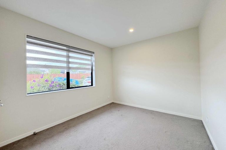 Photo of property in 81 Twin Parks Rise, Papakura, 2110