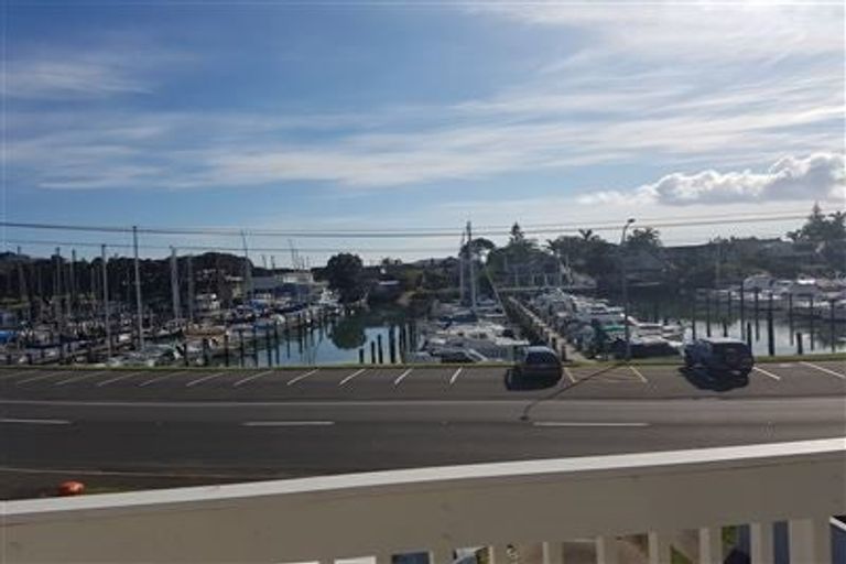 Photo of property in 2/12 Inga Road, Milford, Auckland, 0620