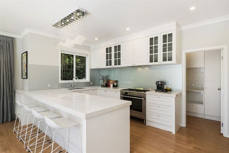 Photo of property in 284d Schnapper Rock Road, Schnapper Rock, Auckland, 0632