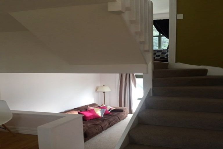 Photo of property in 2/168 Tinakori Road, Thorndon, Wellington, 6011