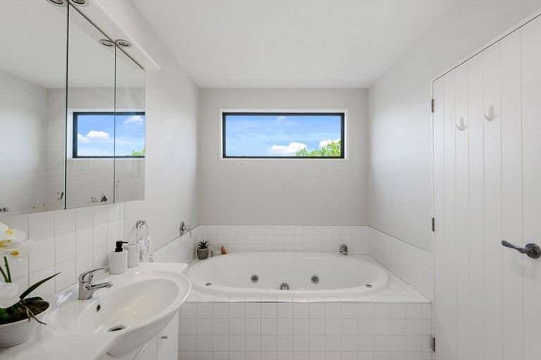 Photo of property in 19 Palm Drive, Shirley, Christchurch, 8052