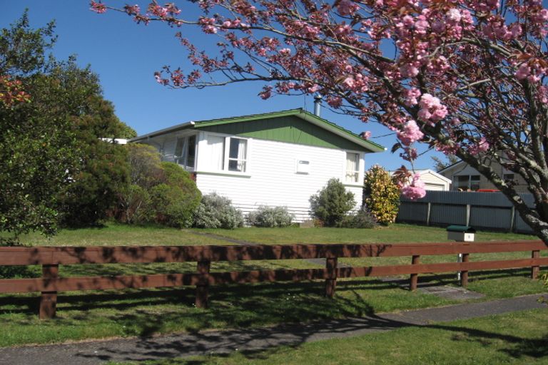 Photo of property in 4 Te Rewha Street, Turangi, 3334