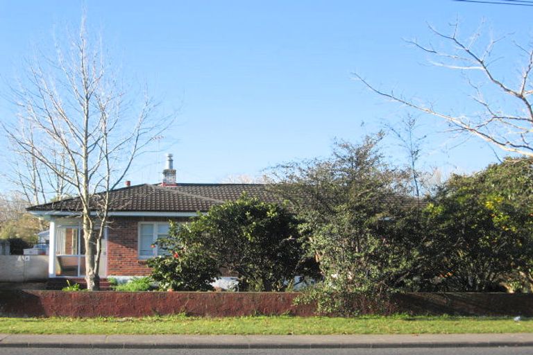 Photo of property in 17 Clevedon Road, Papakura, 2110