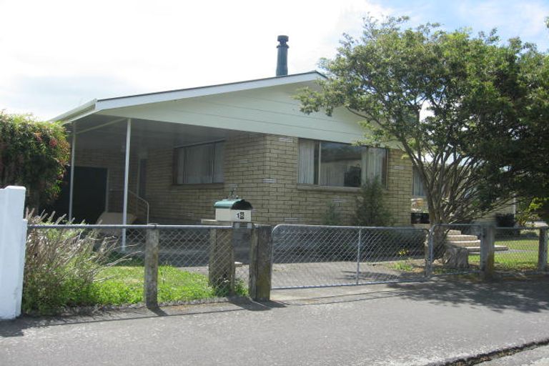 Photo of property in 18 Huxley Street, Pahiatua, 4910