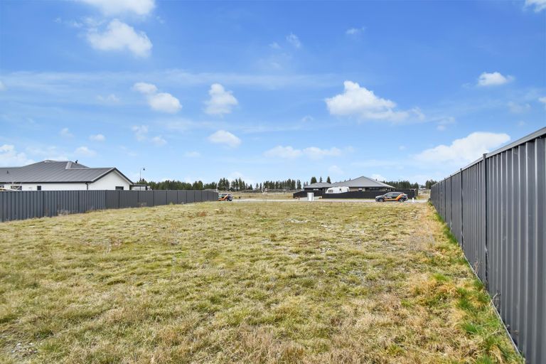 Photo of property in 73 Lakeland Avenue, Twizel, 7901