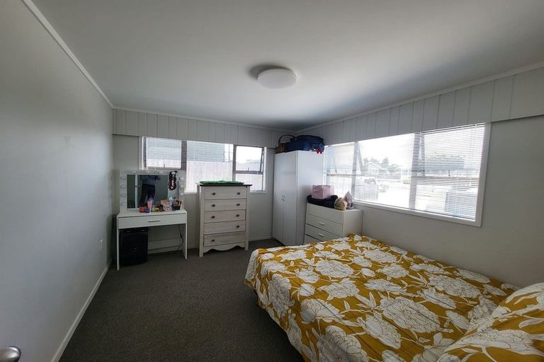 Photo of property in 41 Ferguson Street, Manurewa East, Auckland, 2102