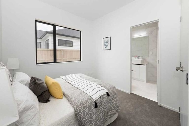 Photo of property in 60 Cooladawson Drive, Flat Bush, Auckland, 2019