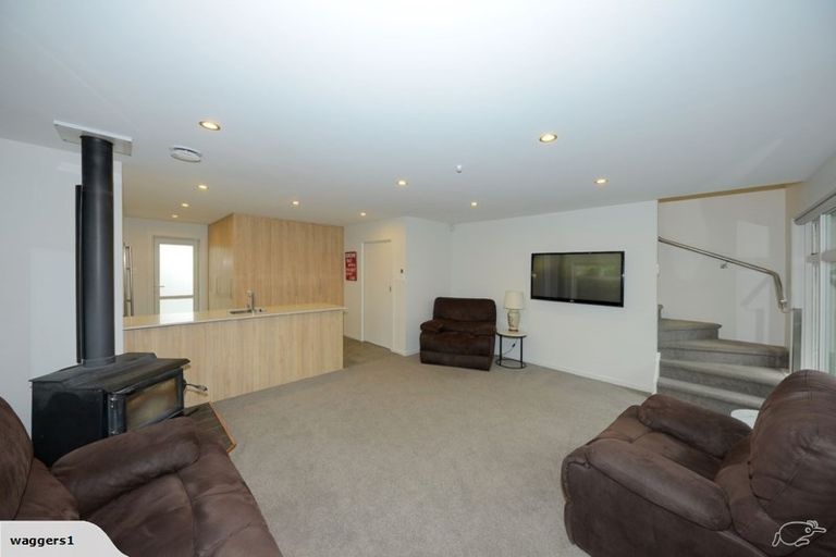 Photo of property in 216 Weston Road, St Albans, Christchurch, 8052