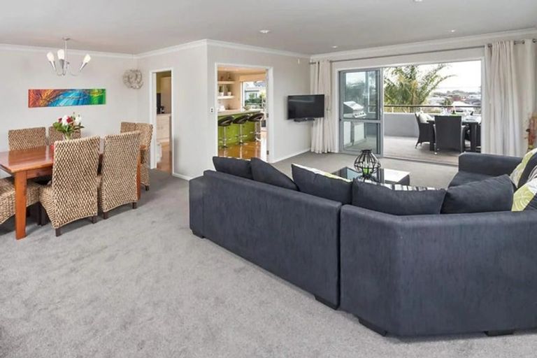 Photo of property in 12 Haseler Crescent, Howick, Auckland, 2014