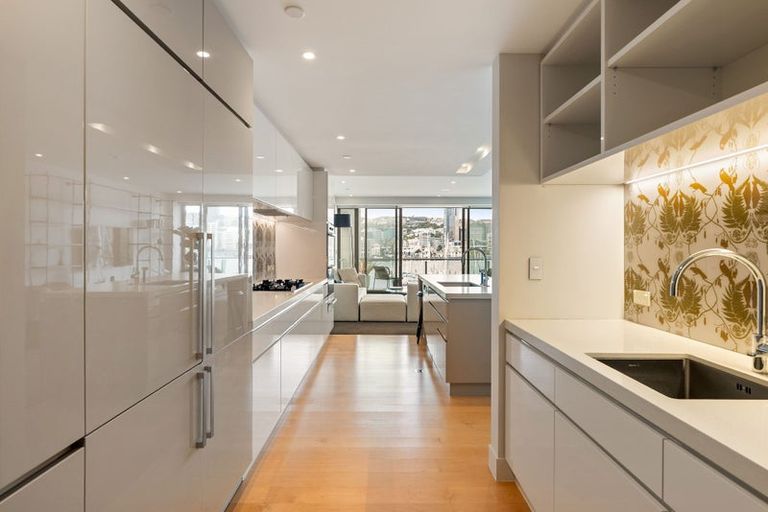 Photo of property in Clyde Quay Wharf, 3d/1 Clyde Quay Wharf, Te Aro, Wellington, 6011