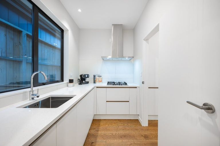 Photo of property in 15 Kumukumu Road, Long Bay, Auckland, 0630