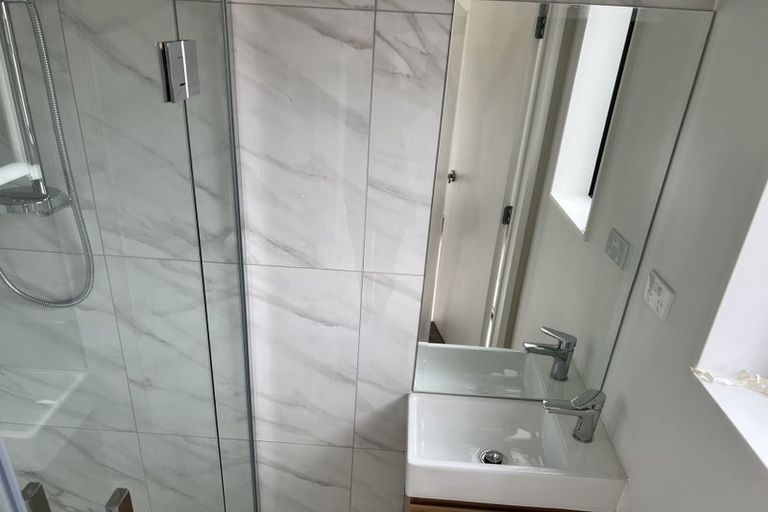 Photo of property in 2 Aumarire Lane, Favona, Auckland, 2024