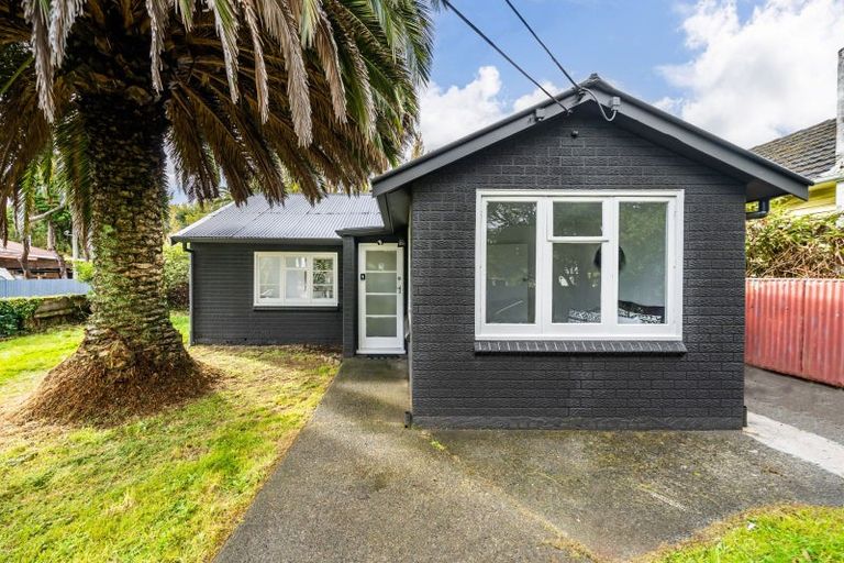 Photo of property in 177 Stokes Valley Road, Stokes Valley, Lower Hutt, 5019