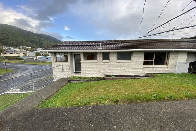 Photo of property in 74 Hampden Street, Picton, 7220