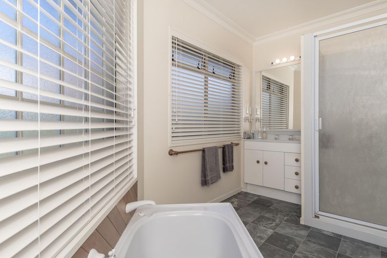 Photo of property in 3 Hunter Way, Otumoetai, Tauranga, 3110