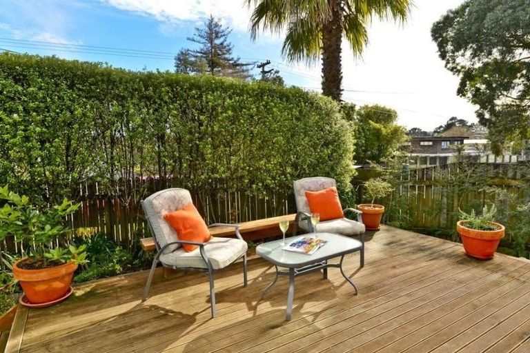 Photo of property in 283 Royal Road, Massey, Auckland, 0614