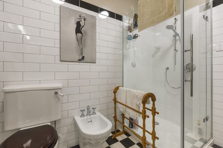 Photo of property in 403 Opunake Road, Cardiff, Stratford, 4391