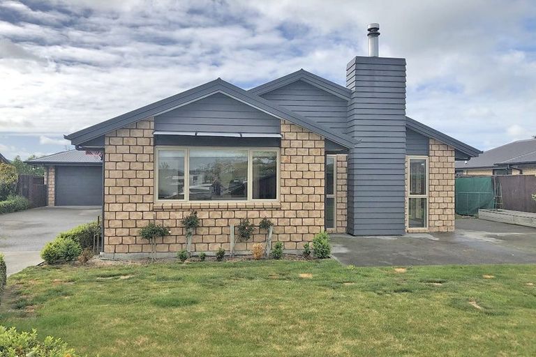Photo of property in 5 Wheatsheaf Drive, Leeston, 7632