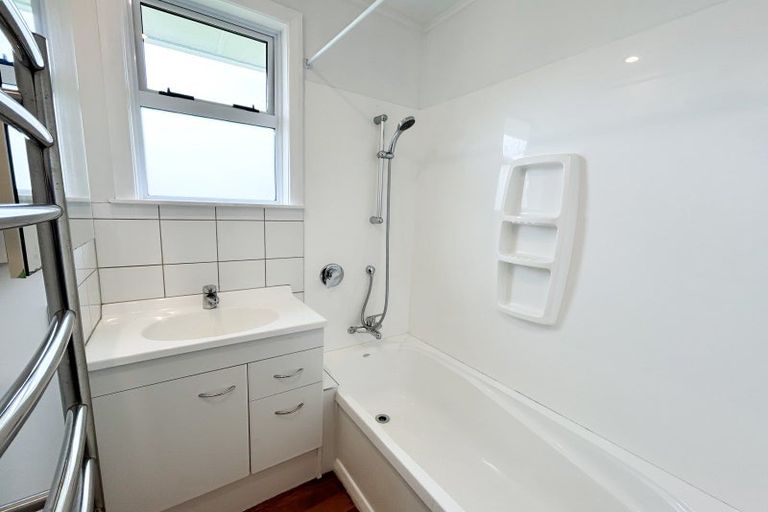 Photo of property in 30 Raukura Street, Turangi, 3334