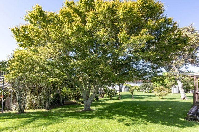 Photo of property in 2 Wigmore Crescent, Hahei, Whitianga, 3591