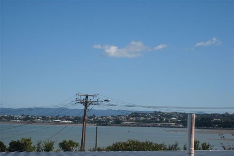 Photo of property in 2/84 Jutland Road, Hauraki, Auckland, 0622