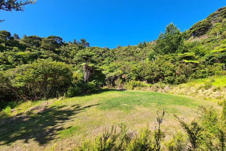 Photo of property in 1092 Driving Creek Road, Coromandel, 3583