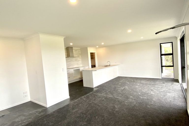 Photo of property in 19 Tahuna Minhinnick Drive, Glenbrook, Waiuku, 2681