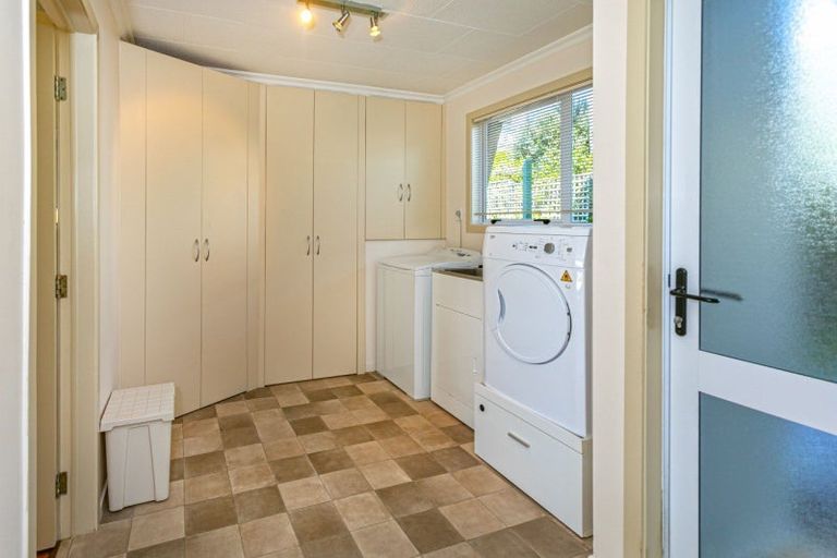 Photo of property in 120 Onemana Drive, Onemana, Whangamata, 3691