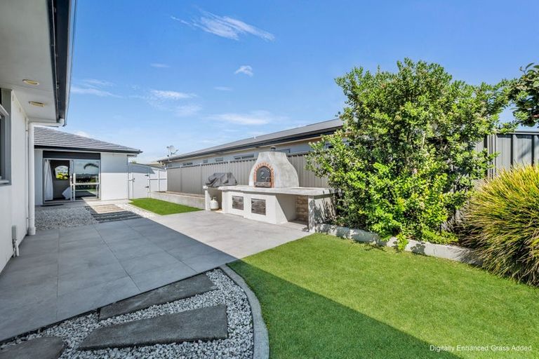 Photo of property in 15 Clutha Street, Awatoto, Napier, 4110