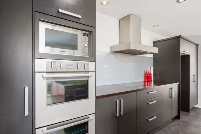 Photo of property in 115 Oriental Parade, Papamoa Beach, Papamoa, 3118