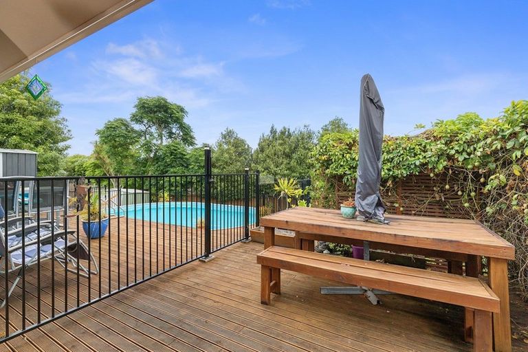 Photo of property in 53 Rototuna Road, Rototuna, Hamilton, 3210