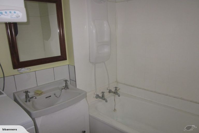 Photo of property in 28 Revans Street, Miramar, Wellington, 6022