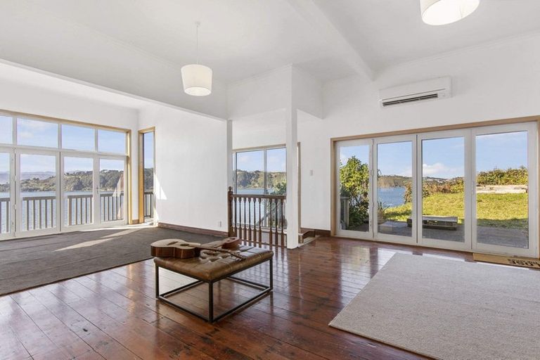 Photo of property in 23d Maida Vale Road, Roseneath, Wellington, 6011