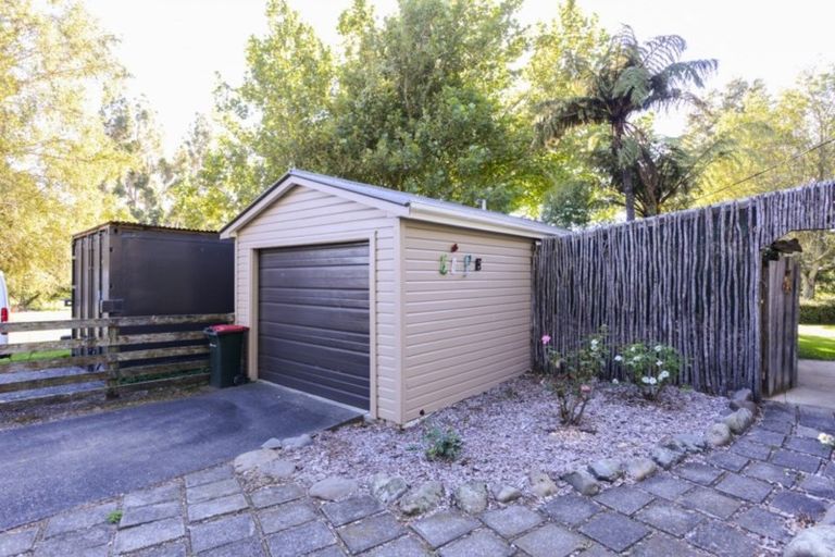 Photo of property in 250 Hendley Road, Patoka, Napier, 4186