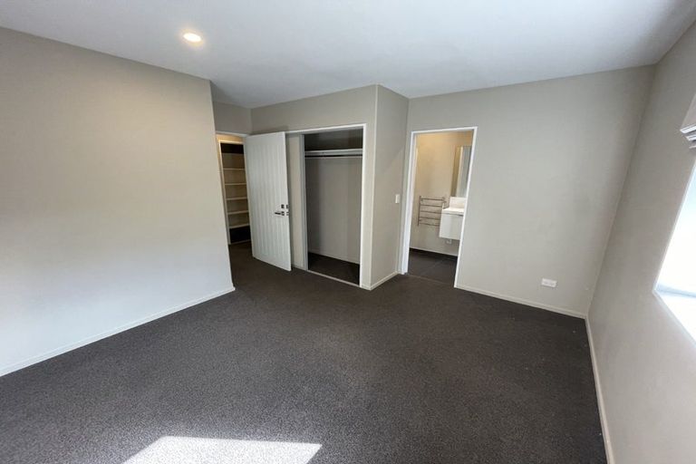 Photo of property in 107 Waimairi Road, Ilam, Christchurch, 8041