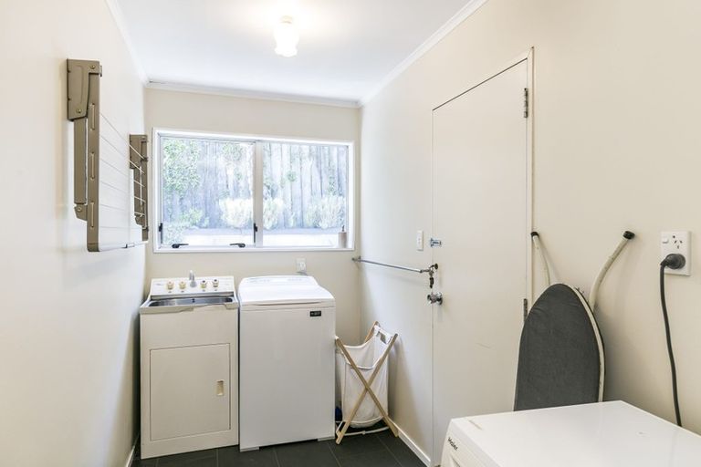 Photo of property in 3 Waterford Drive, Churton Park, Wellington, 6037