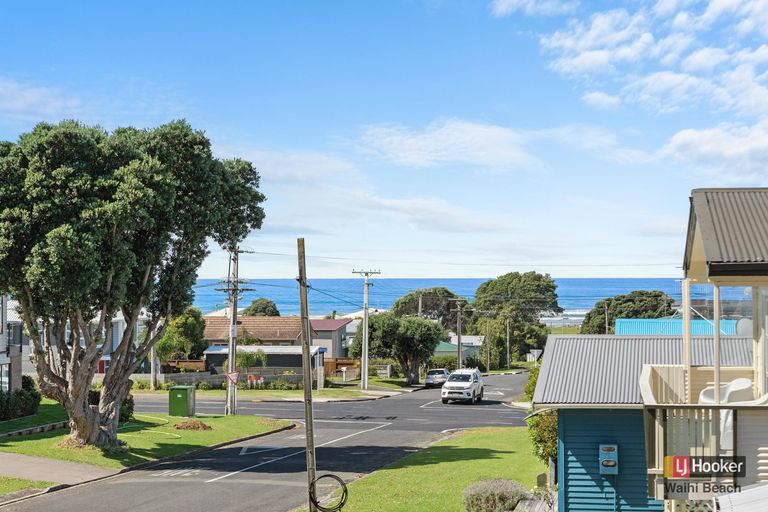 Photo of property in 31 Ocean View Road, Waihi Beach, 3611