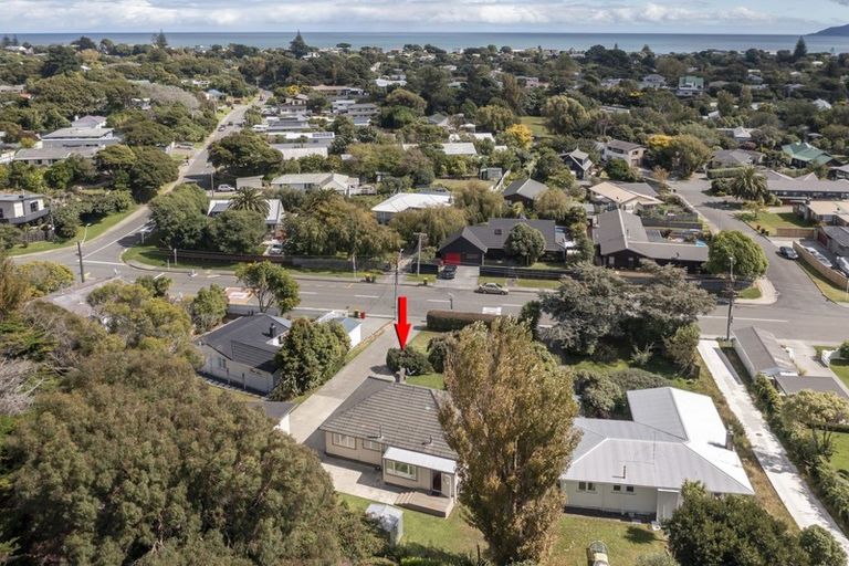 Photo of property in 68 Matai Road, Raumati South, Paraparaumu, 5032
