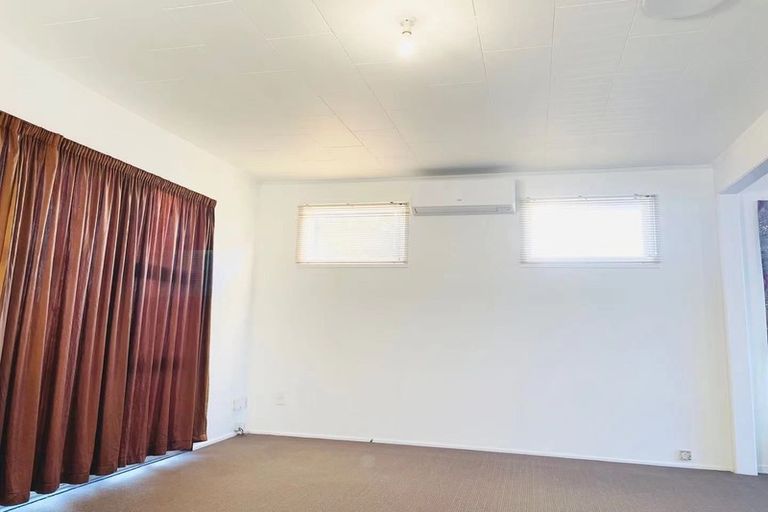 Photo of property in 12 Ben Lora Place, Mangere East, Auckland, 2024