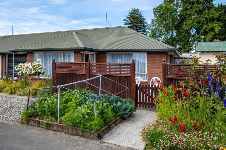 Photo of property in 2/4 Studholme Street, Temuka, 7920