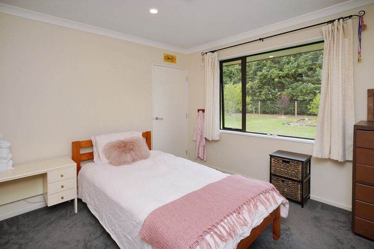 Photo of property in 8 Haydon Place, Amberley, 7410