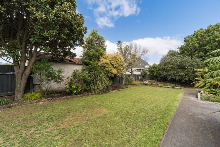 Photo of property in 8 Frederick Street, Terrace End, Palmerston North, 4410