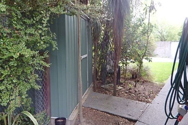 Photo of property in 4a Lakewood Drive, Burwood, Christchurch, 8083