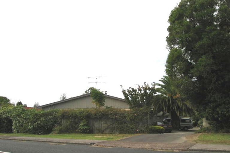 Photo of property in 12 Glamorgan Drive, Torbay, Auckland, 0630