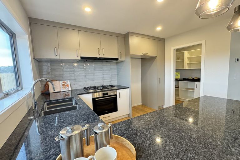 Photo of property in 9 Pine Hill Rise, Glenside, Wellington, 6037