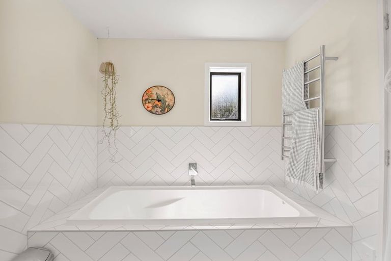 Photo of property in 9 Richill Street, Belfast, Christchurch, 8051