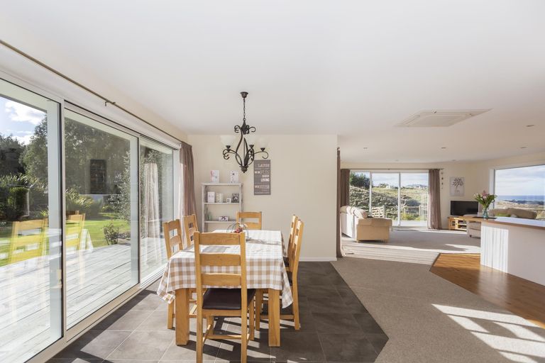 Photo of property in 24 Macs Ridge Road, Oamaru North, Oamaru, 9492