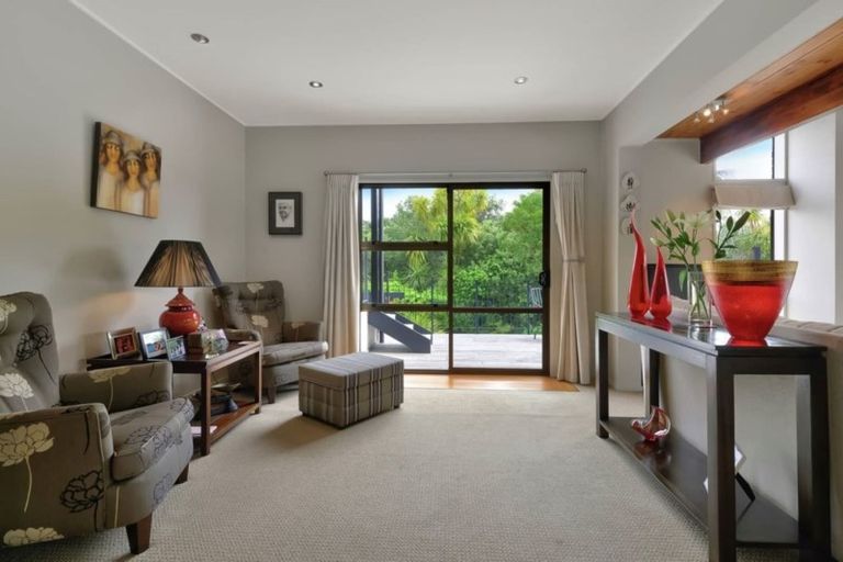 Photo of property in 40c Devon Road, Bucklands Beach, Auckland, 2012